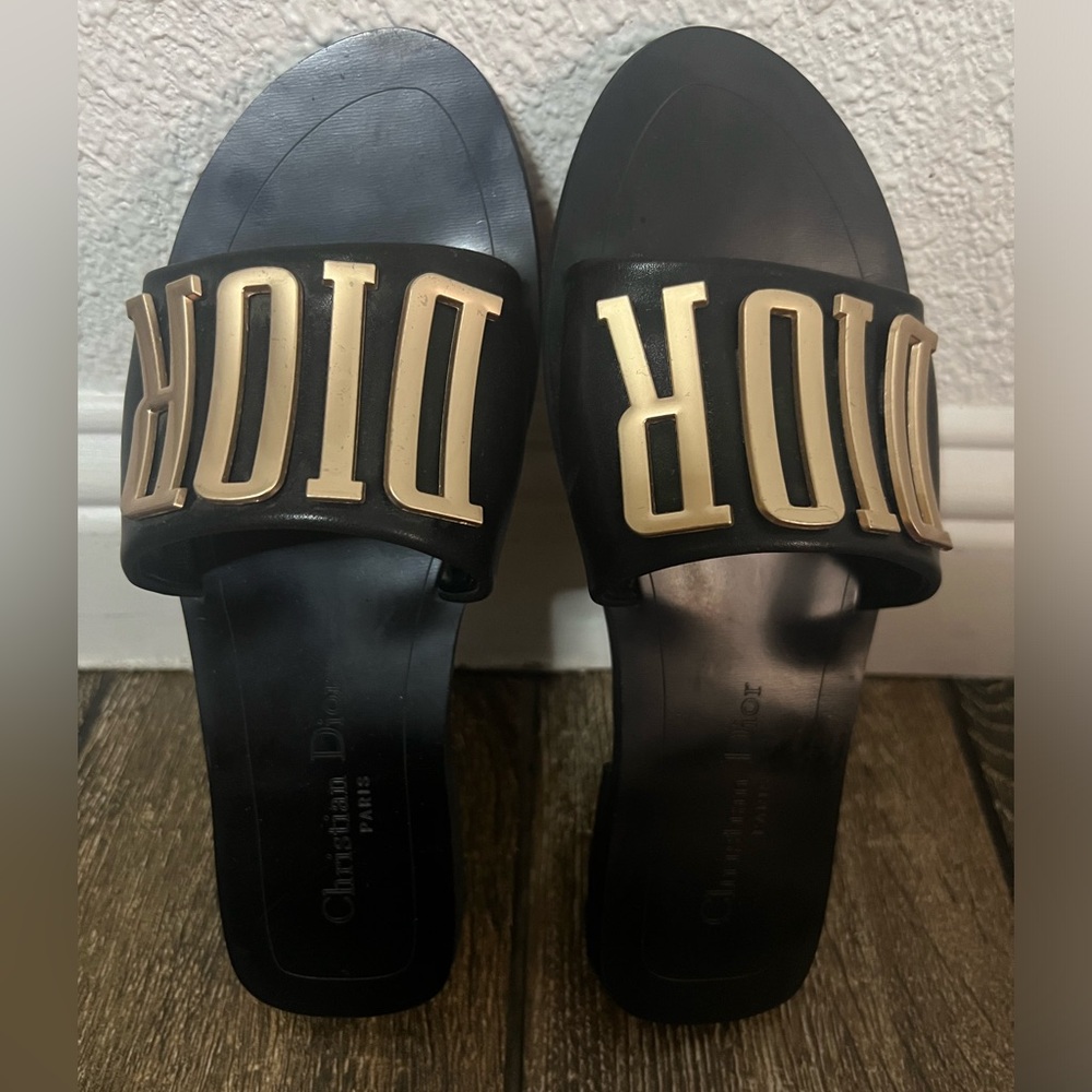 Dior Sandles very cute size 7.5